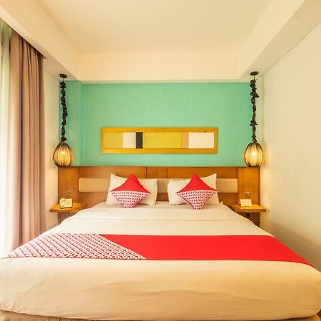 Hôtel Capital O 852 The Silk At Dago à Bandung Extérieur photo