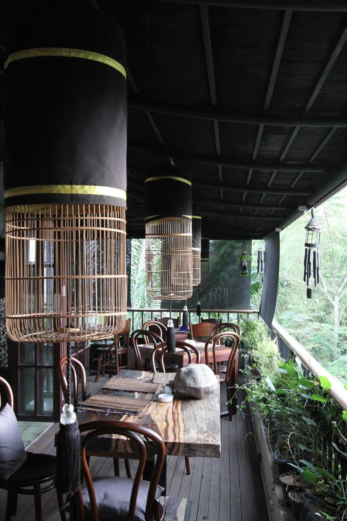Hôtel Capital O 852 The Silk At Dago à Bandung Extérieur photo